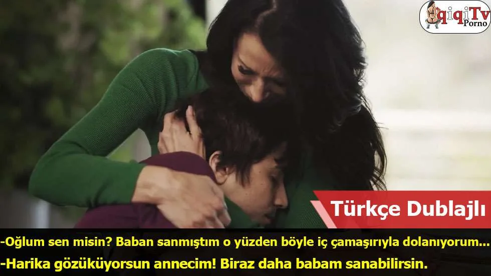 Utanınca Yüzü Kızaran Üvey Ablası Kucağına Soyunarak Çıkıp Sürtündü